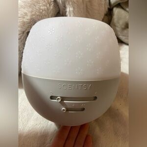 Scentsy  defuser